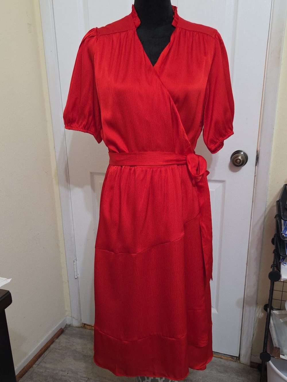 Draper James Women's Red Short Sleeve Wrap Midi Dress with Tie Waist - Size XL